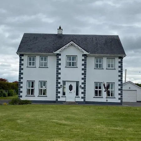 Cranagh House, Kinvara. Holiday home Loughcurra